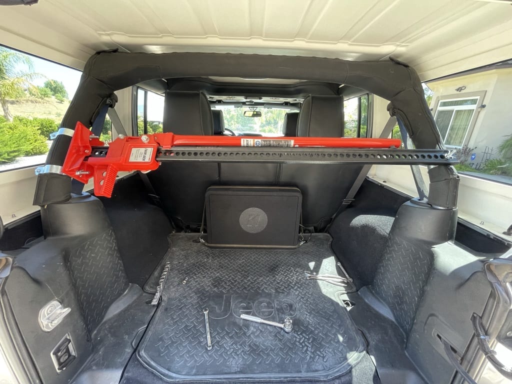 DIY HiLift Jack Jeep Wrangler JK Roll Cage Stealth Mount » GEO FORWARD